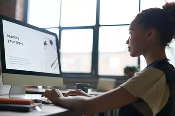 Benefits of training video in employee onboarding